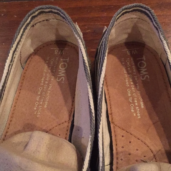 Toms gray stripe shoes - Picture 2 of 8